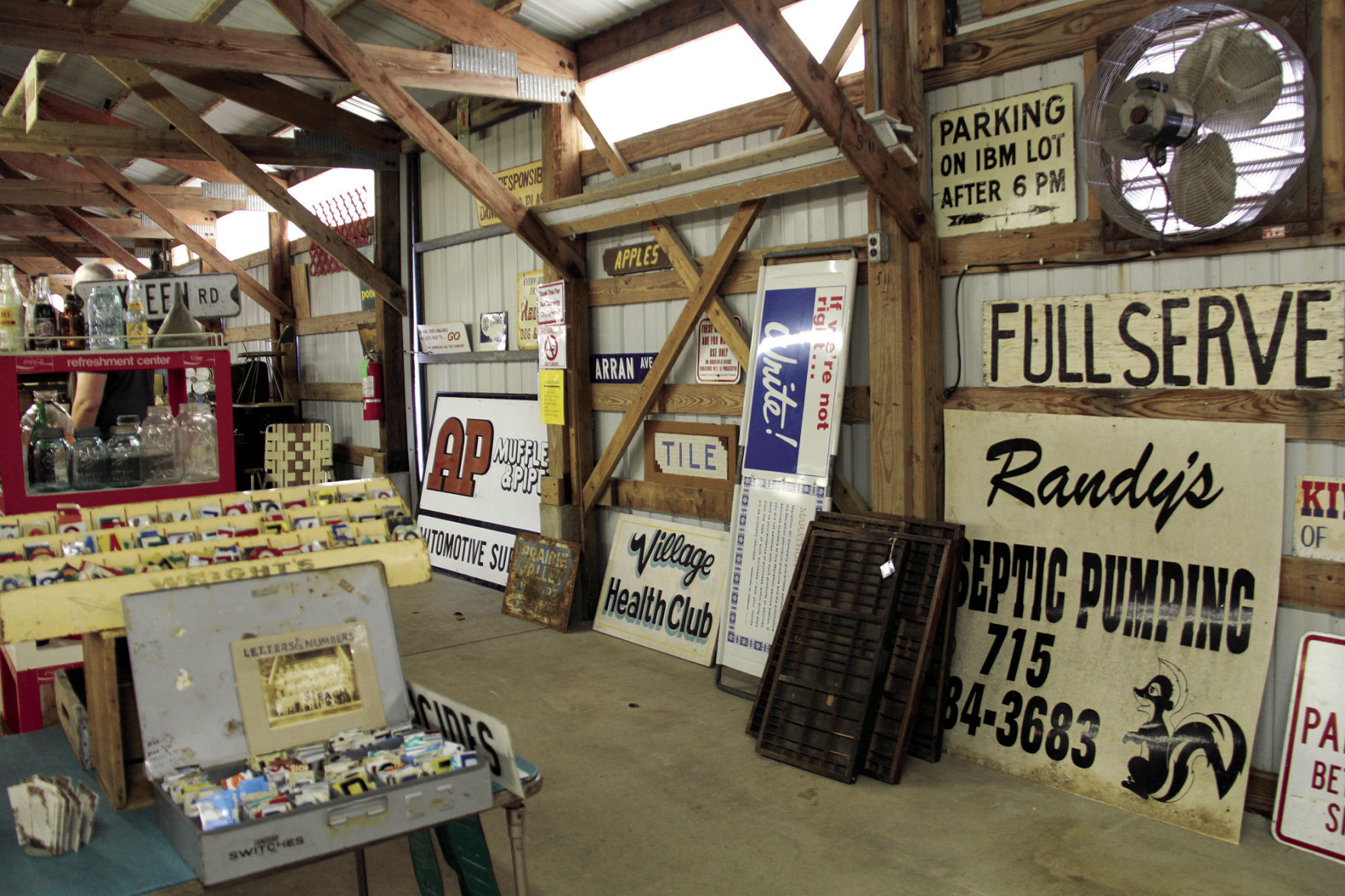 Elkhorn Antique Flea Market 4